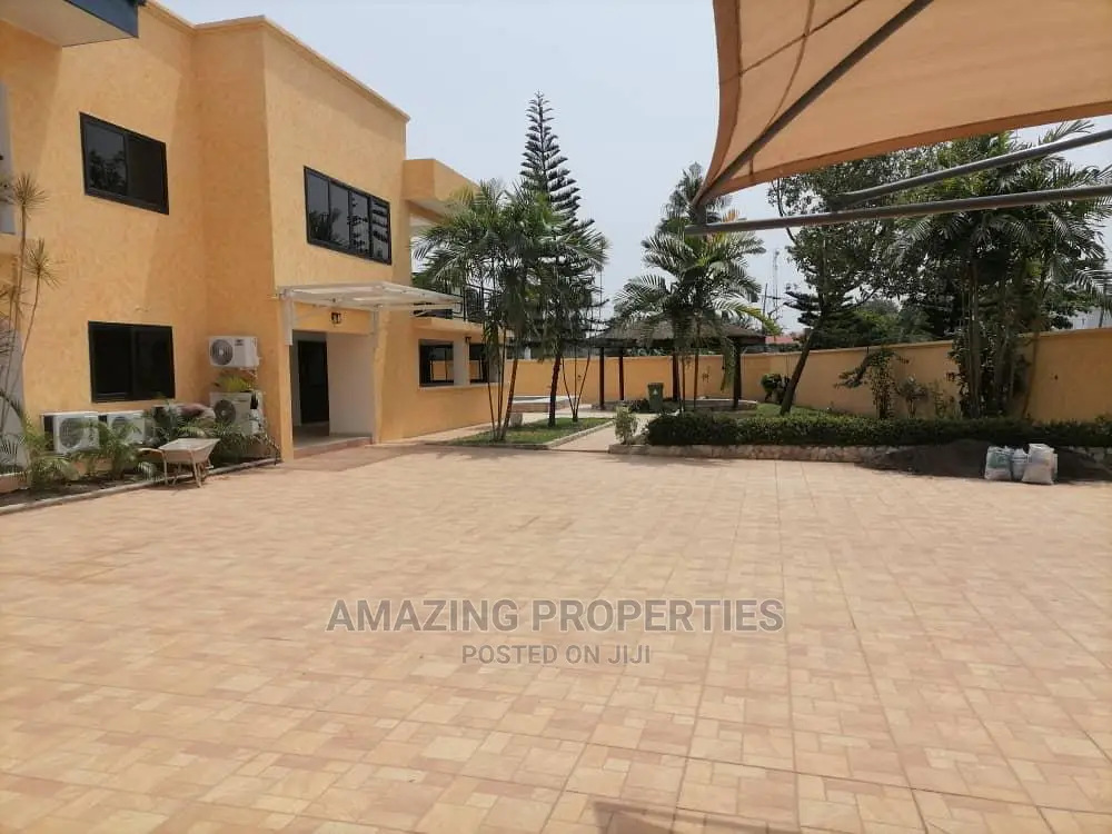 6bdrm Farm House in Labone for Rent