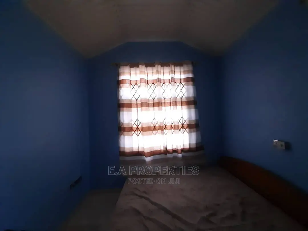 6bdrm Mansion in E a Properties, Airport Residential Area for Sale