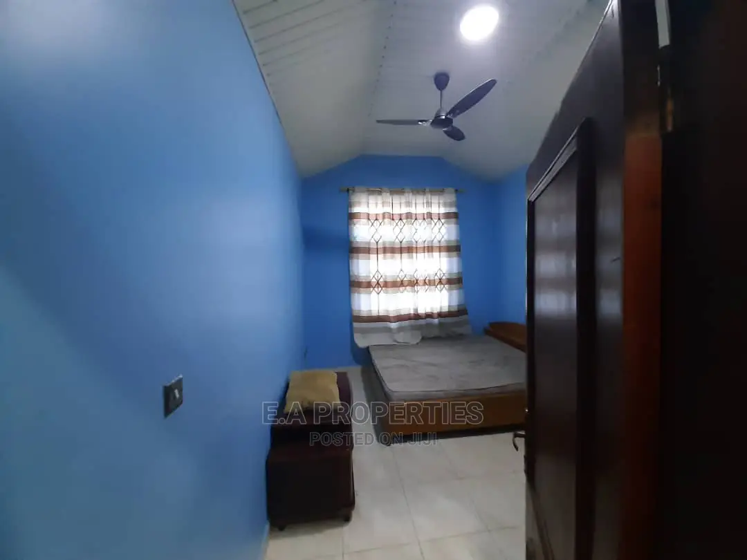 6bdrm Mansion in E a Properties, Airport Residential Area for Sale