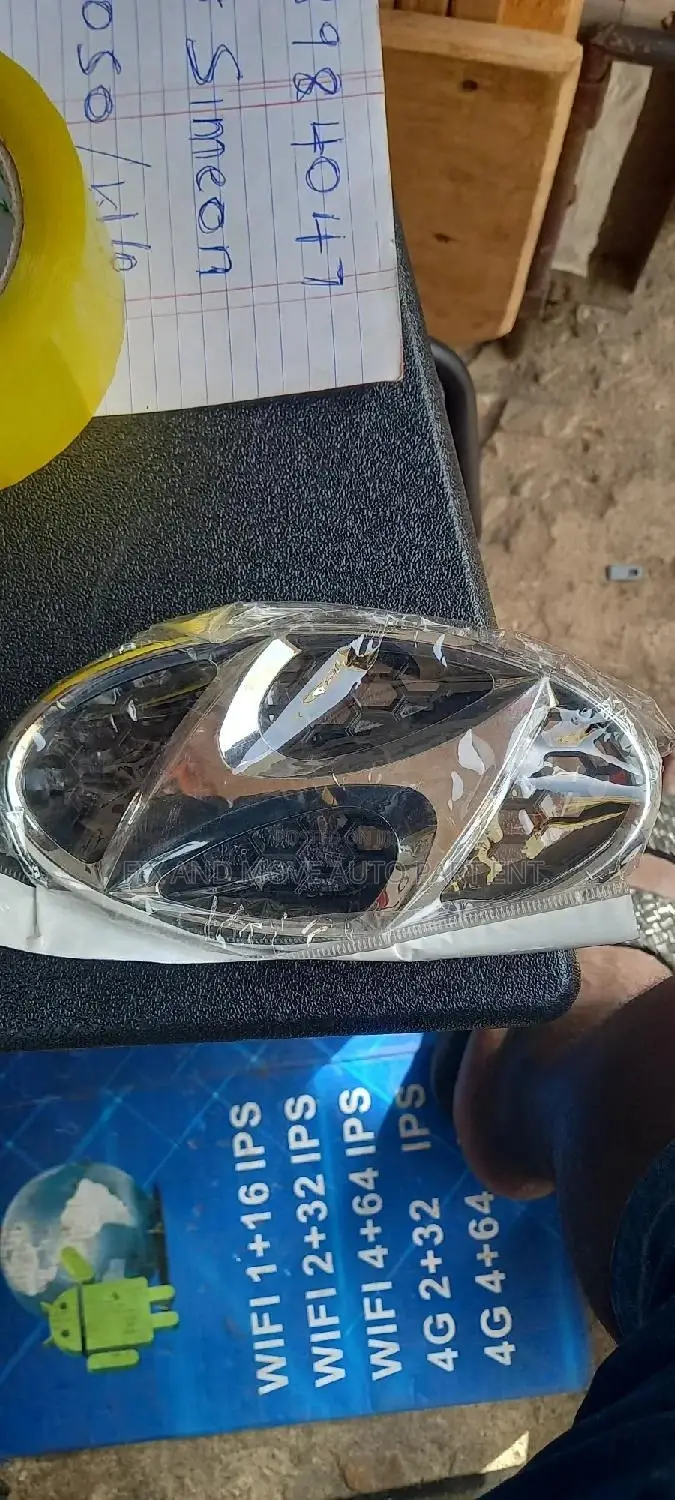Hyundai Sonata 2011-2013 Front CROWN/EMBLEM Available