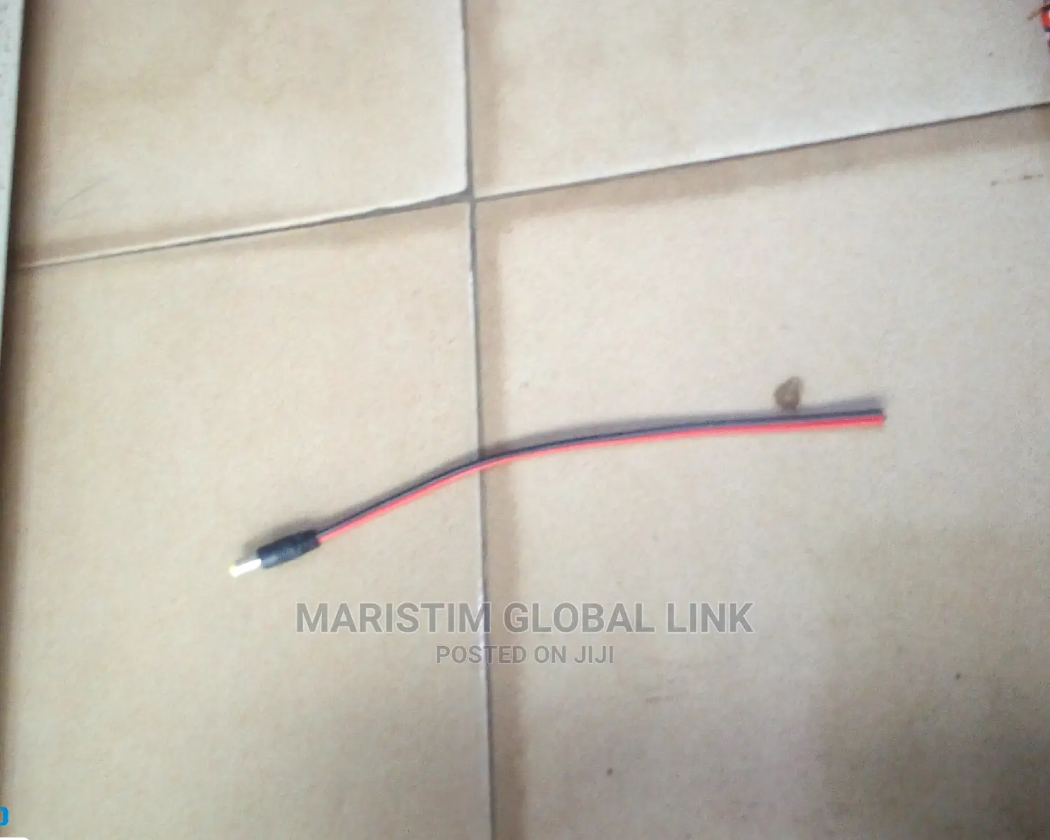 Power Connector Red and Black