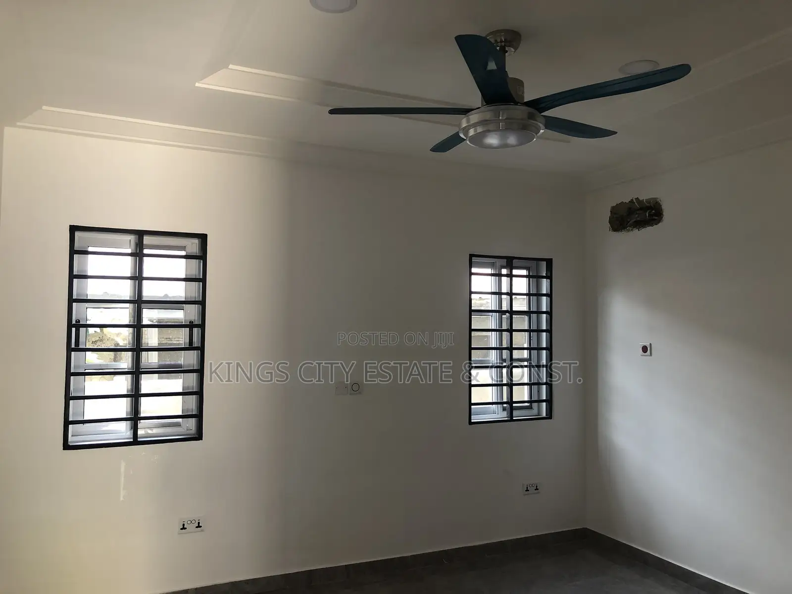 2bdrm House in Acp Whitehouse, Achimota for sale