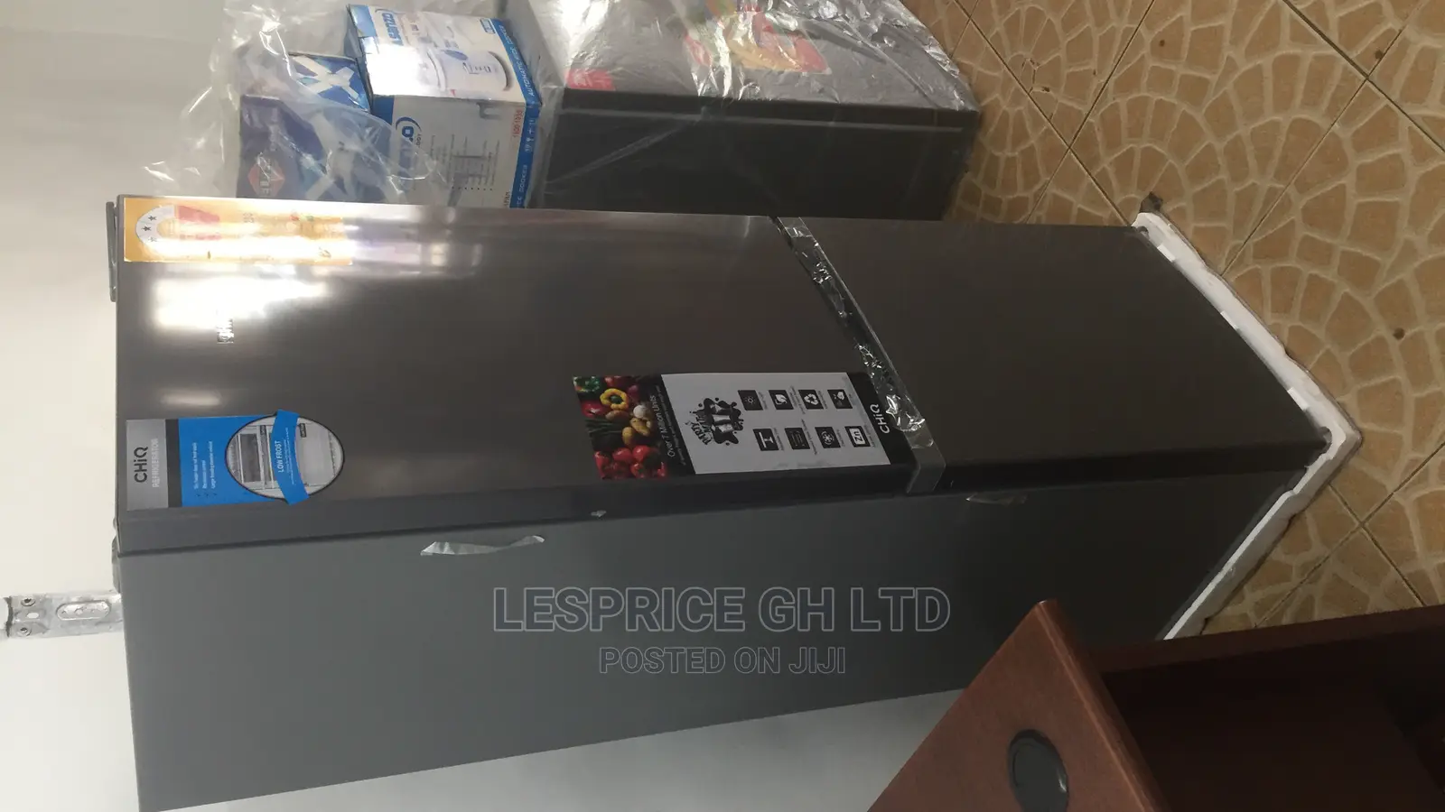 Classic CHIQ Refrigerator 157L
