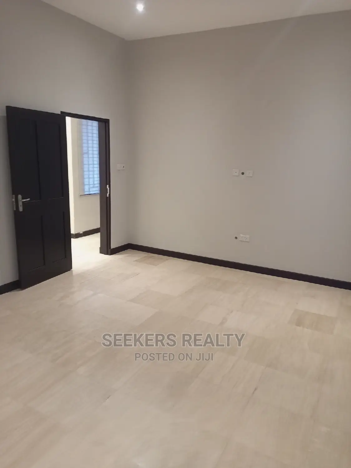 2bdrm Apartment in Seekers Realty, Oxford Street for rent