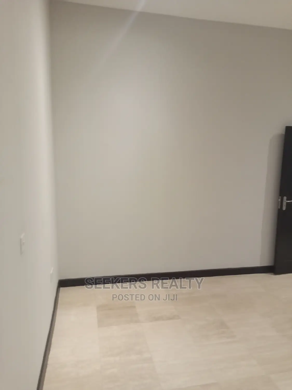 2bdrm Apartment in Seekers Realty, Oxford Street for rent