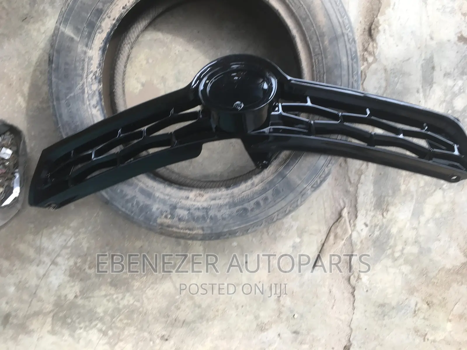 Corolla 2014 Top Grill