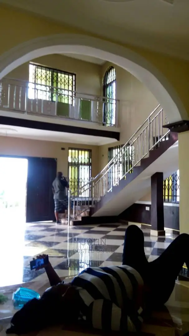 5bdrm House in Survivorestates, Budumburam for sale