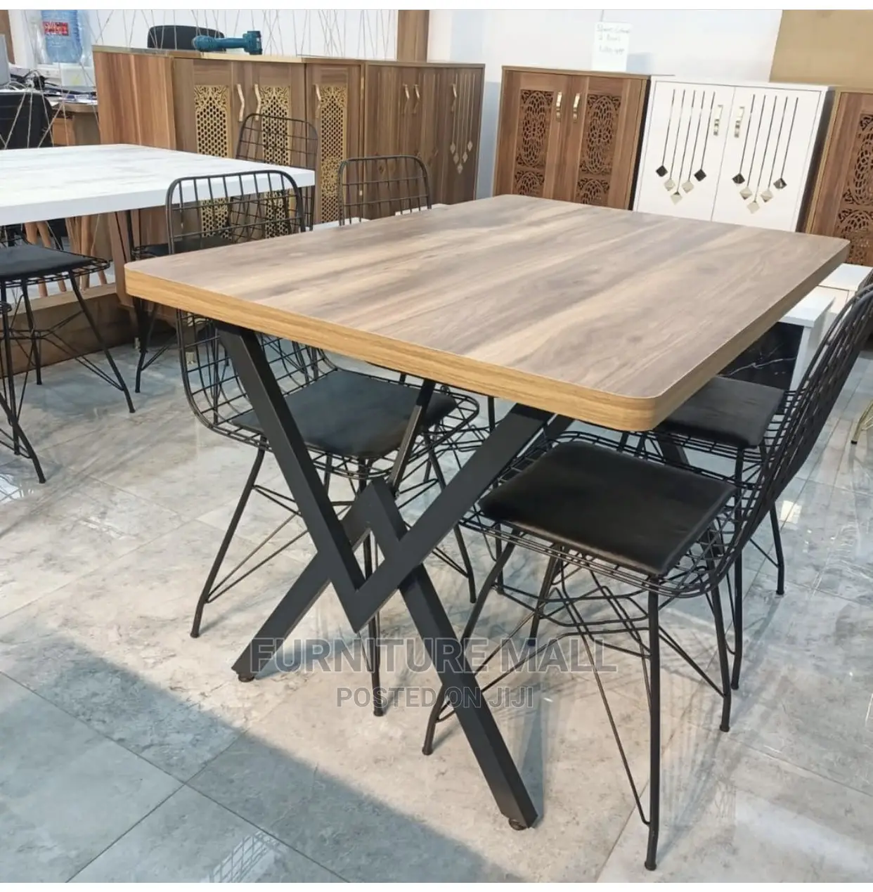New Metal Dinning With 4 Chairs . Free Delivery