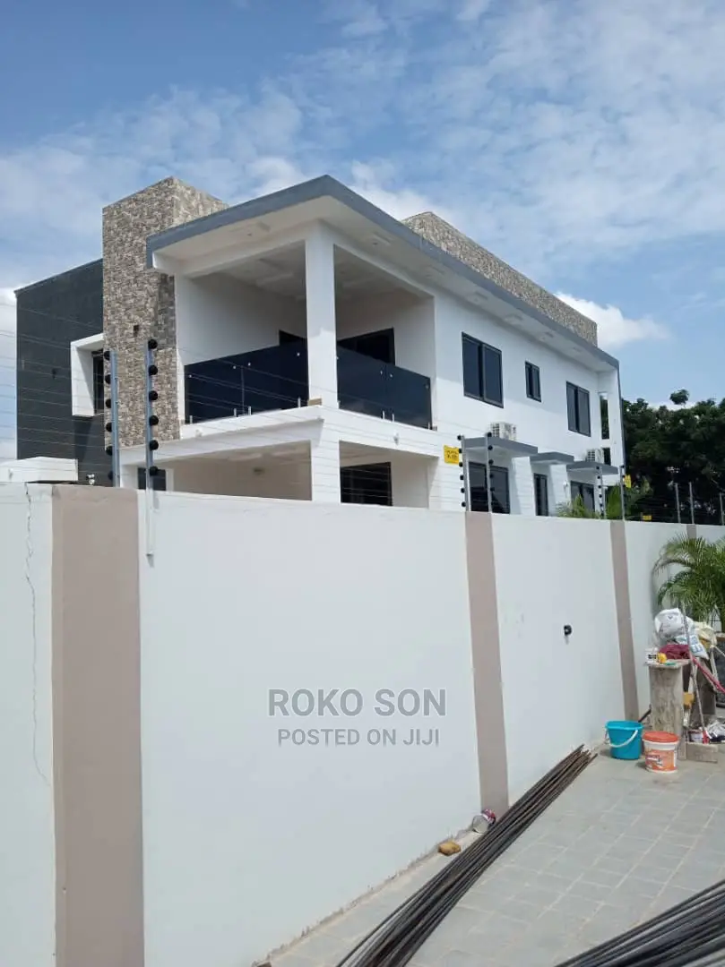 4bdrm Duplex in Dr Roko, East Legon for Sale