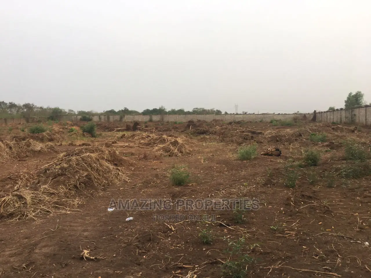 16acres of Land for Sale Aburi Close to Presidential Lodge.