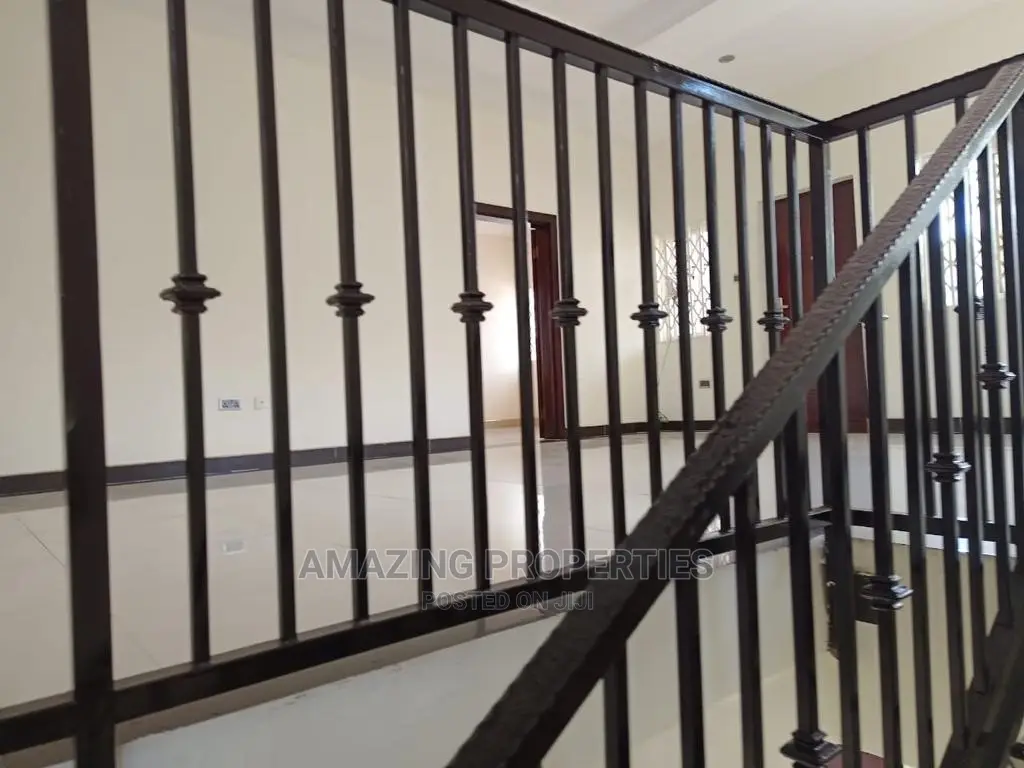 4bdrm Farm House in Amazing Properties, Cantonments for Sale