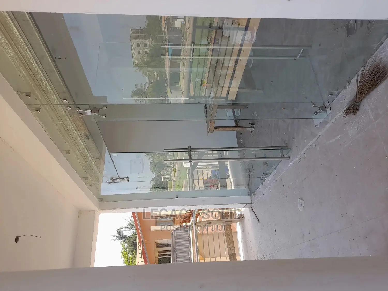 Shop to Let