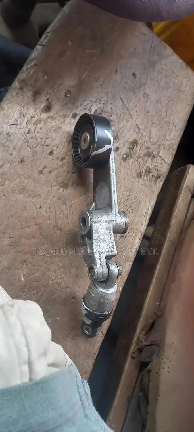 Toyota Corolla 1998-2008 Belt Adjustor/Tensioner in Stock