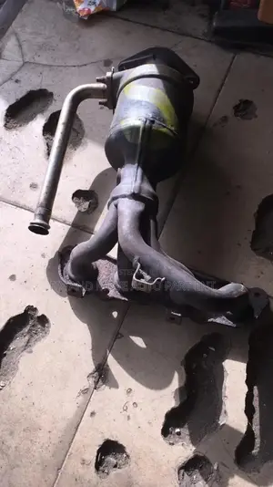 Toyota Yaris/Vitz 4 Plugs Home Used Catalytic Converter