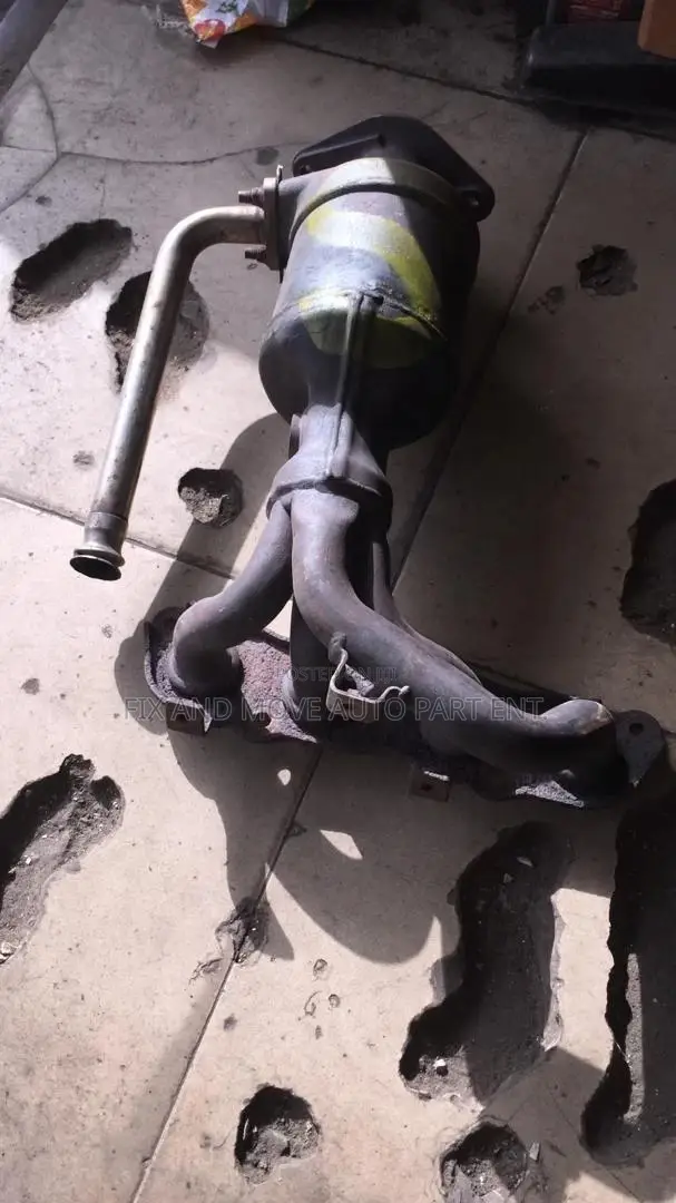 Toyota Yaris/Vitz 4 Plugs Home Used Catalytic Converter