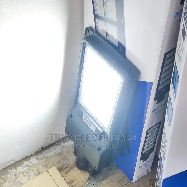 300w Solar Street Light With Remote Control - Black