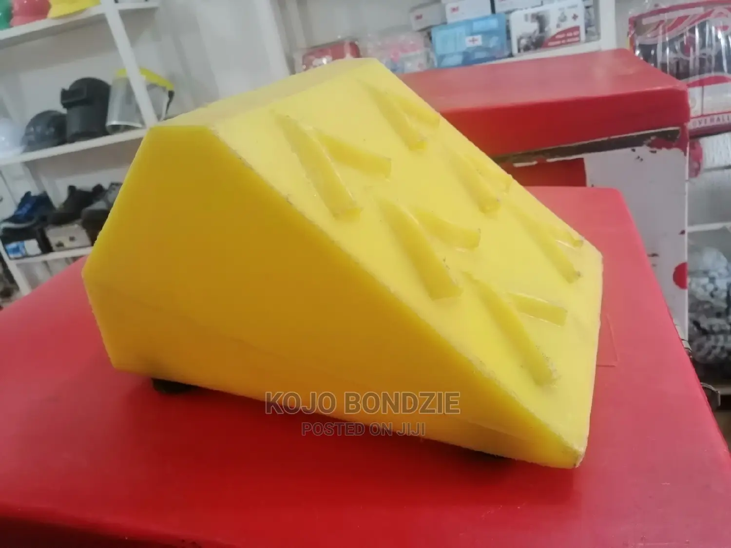 Plastic Wheel Chock (Quality)