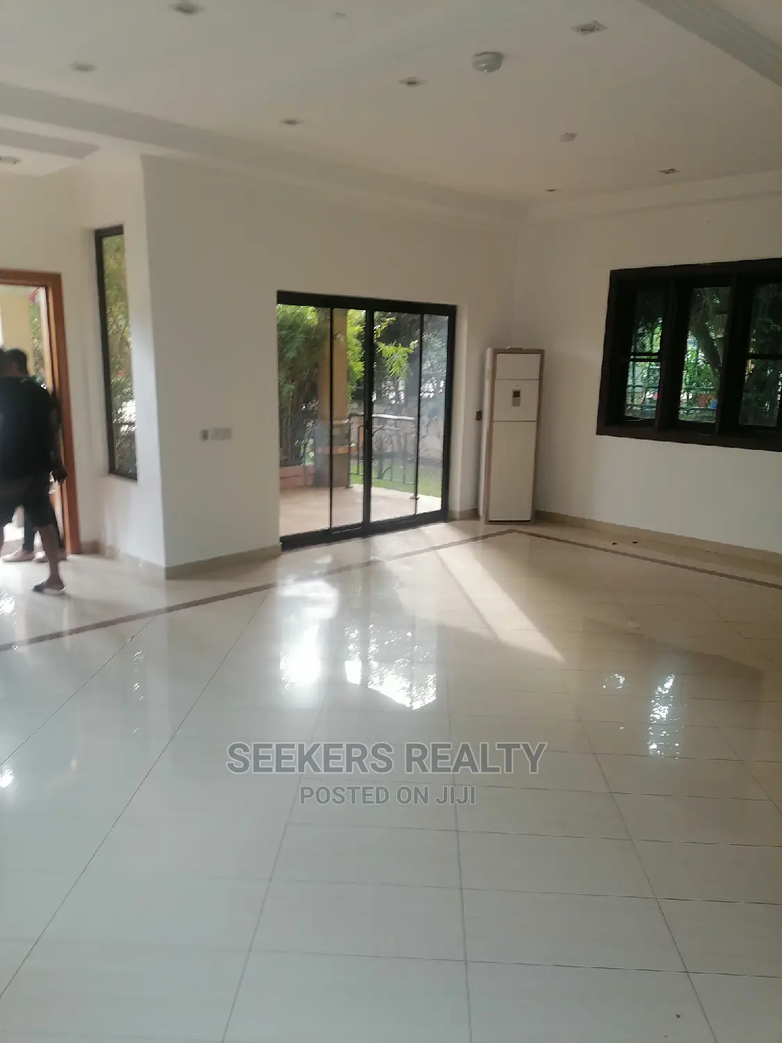 Furnished 4bdrm Townhouse / Terrace in Seekers Realty, US Embassy Area