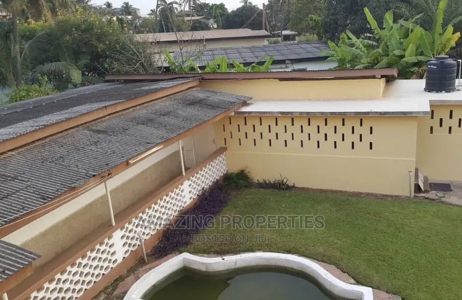 10bdrm House in Cantonments for Sale