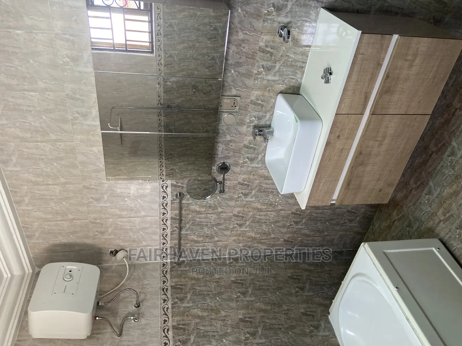 3bdrm Apartment in Tseaddo, Airport Residential Area for rent