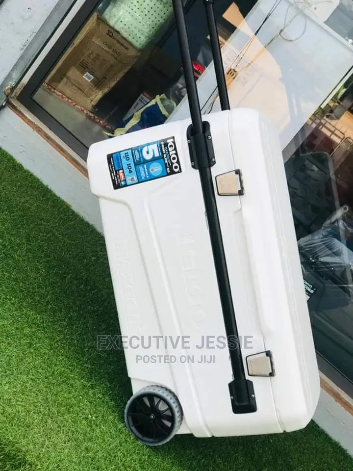 Igloo Ice Chest. 110 Quarts
