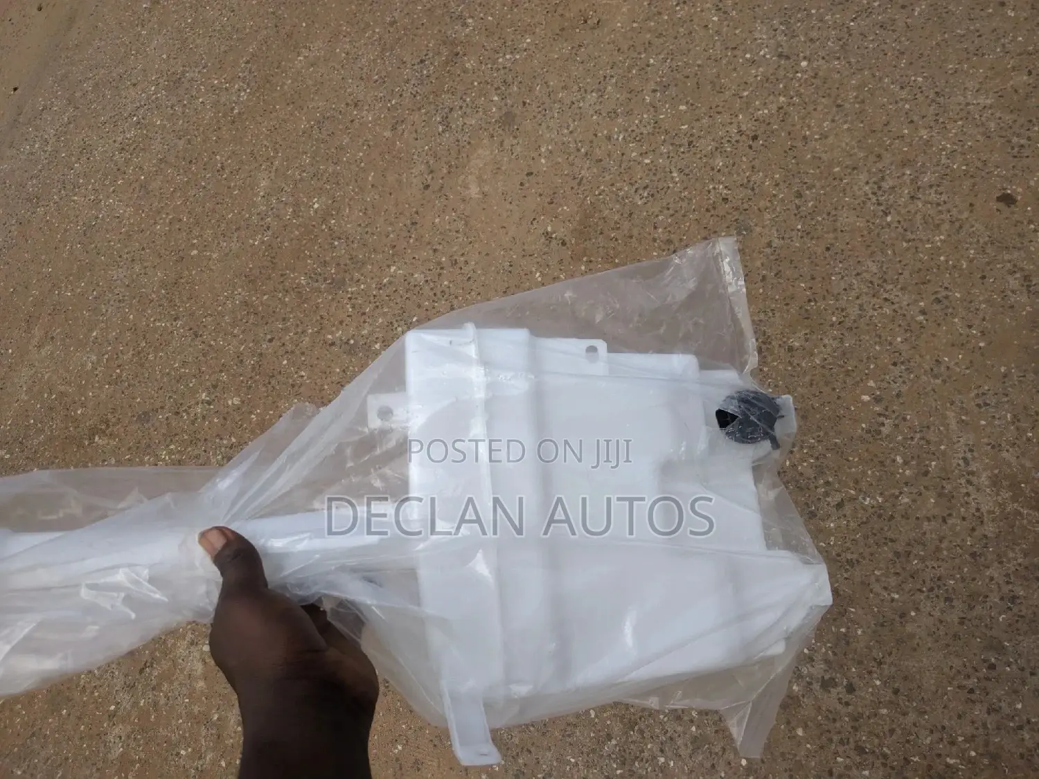 Corolla 2009 - 2013 Wiper Bottle