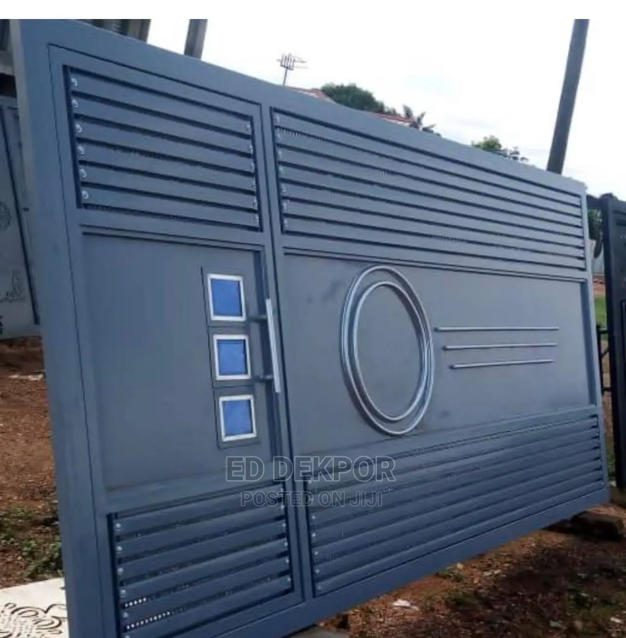 Sliding Metals Gate
