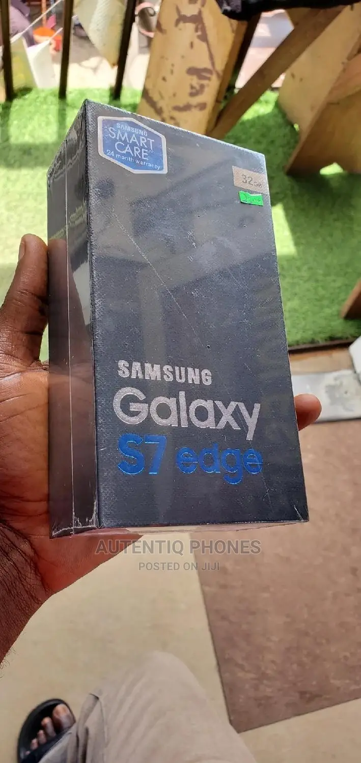 New Samsung Galaxy S7 edge 32 GB Gold