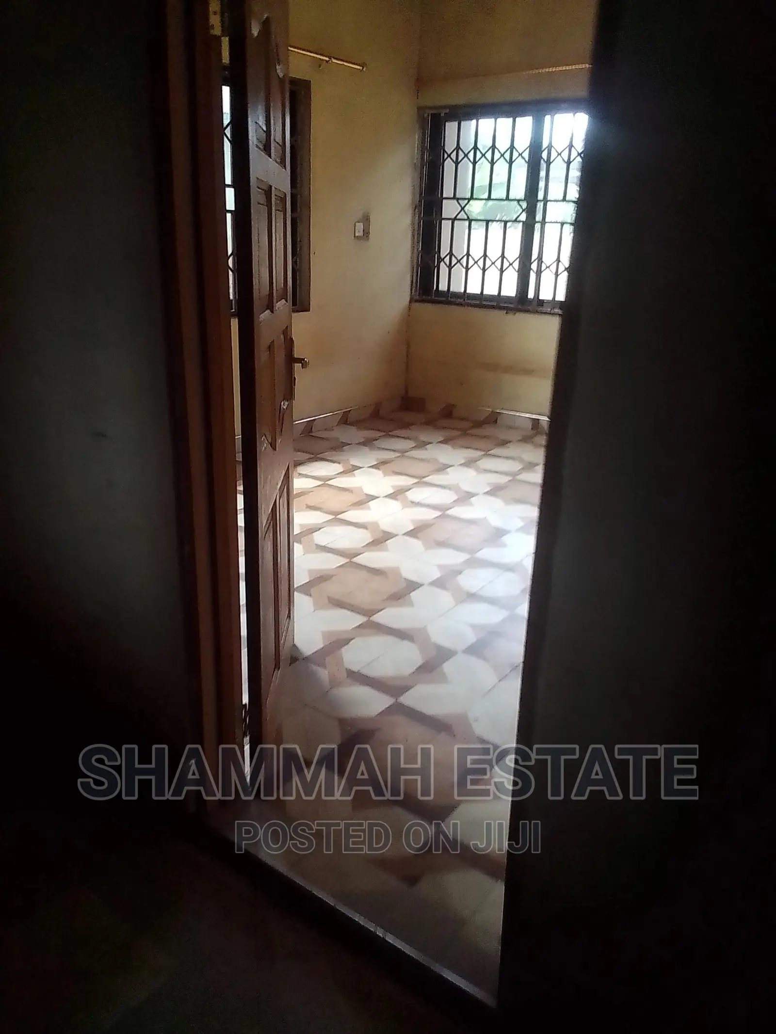 1bdrm Apartment in Aiding Estate, Sunyani Municipal for rent
