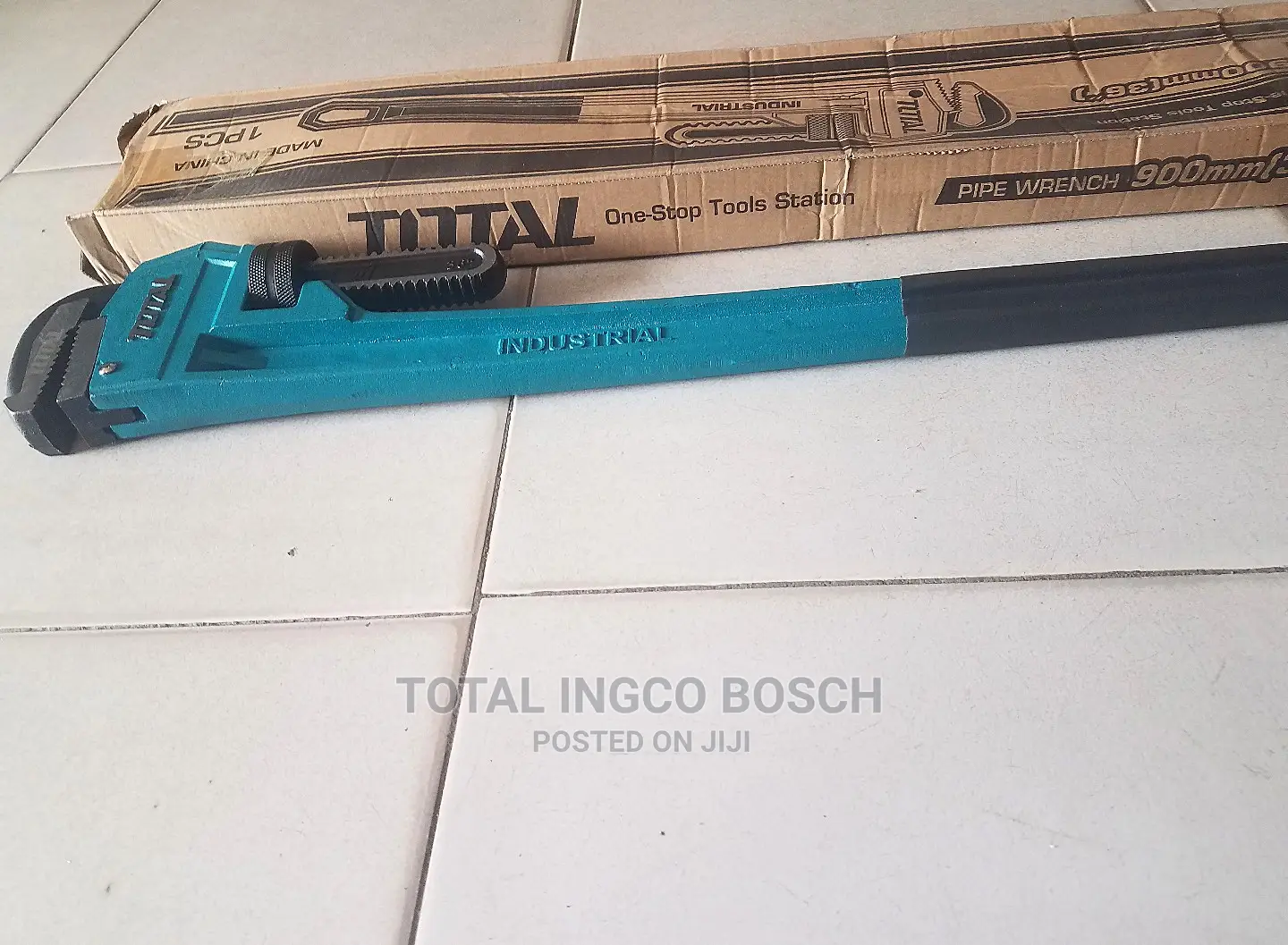 36" Total Industrial Pipe Wrench 900mm