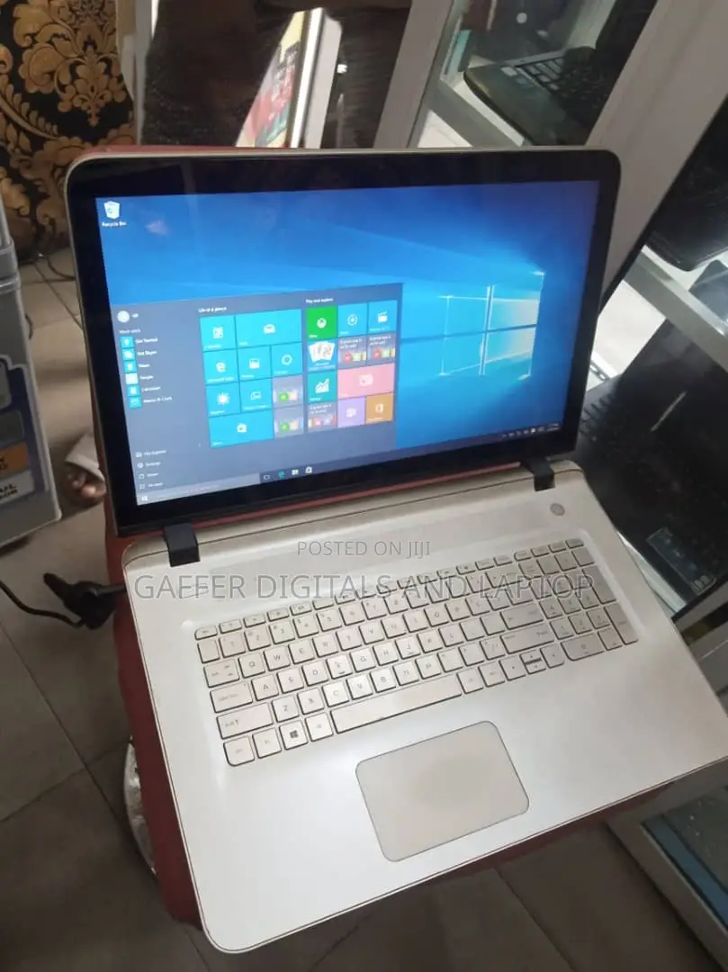 New Laptop HP Pavilion 15 8GB AMD A10 HDD 1T