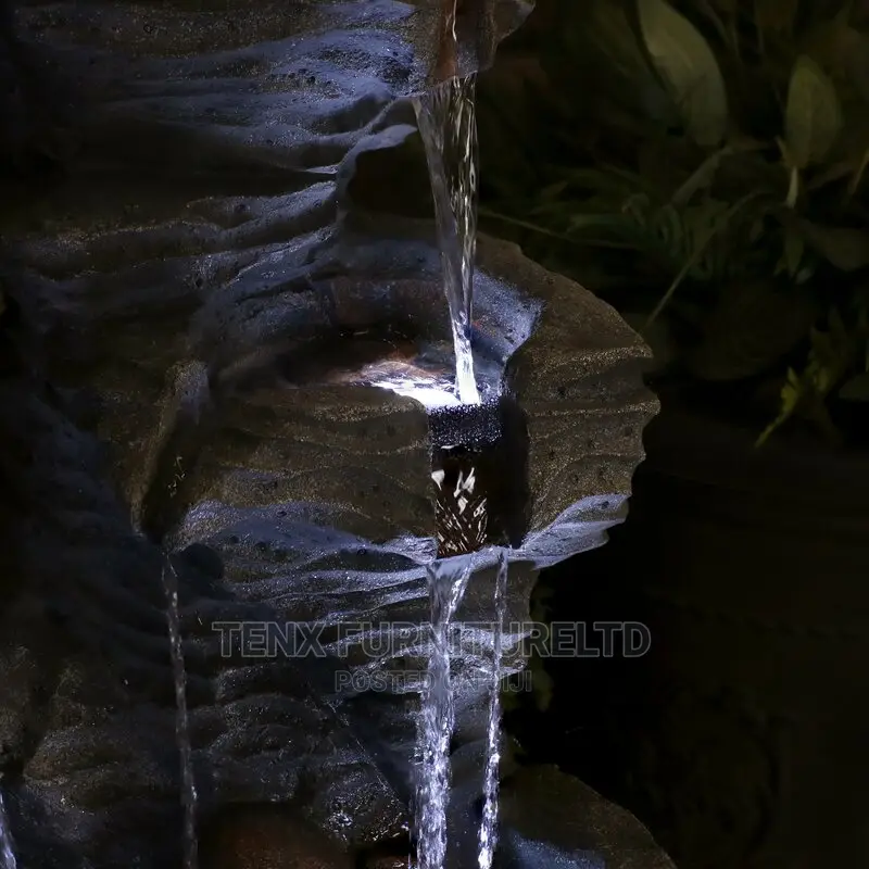 Water Fountain (Wahl Resin) With Light