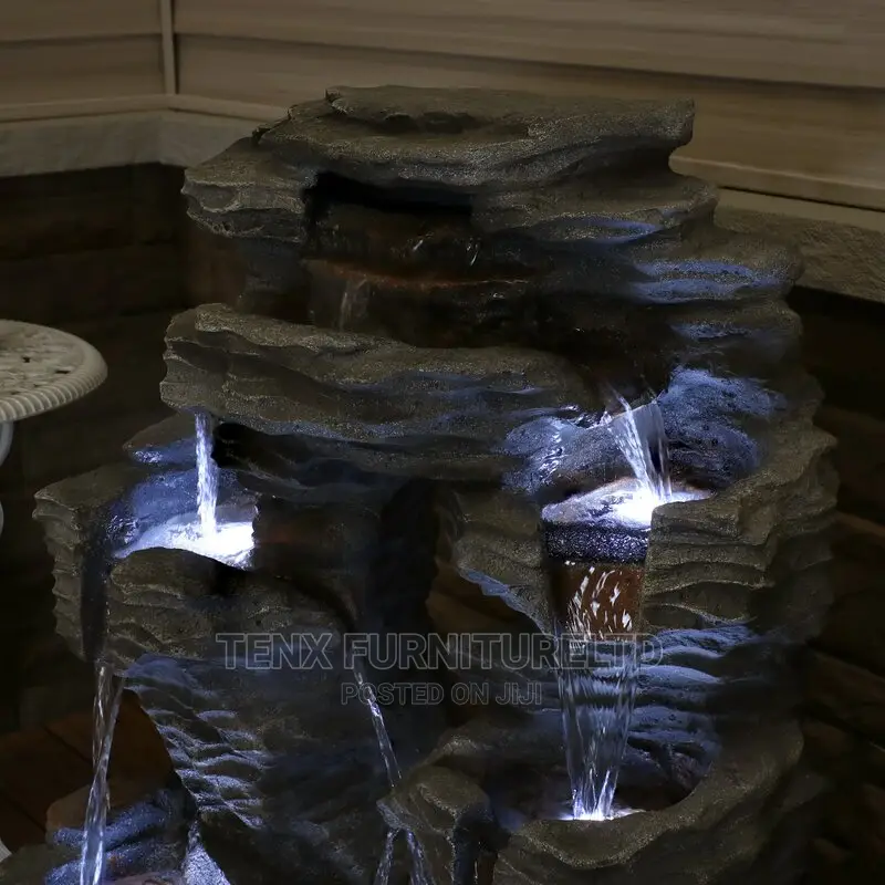 Water Fountain (Wahl Resin) With Light
