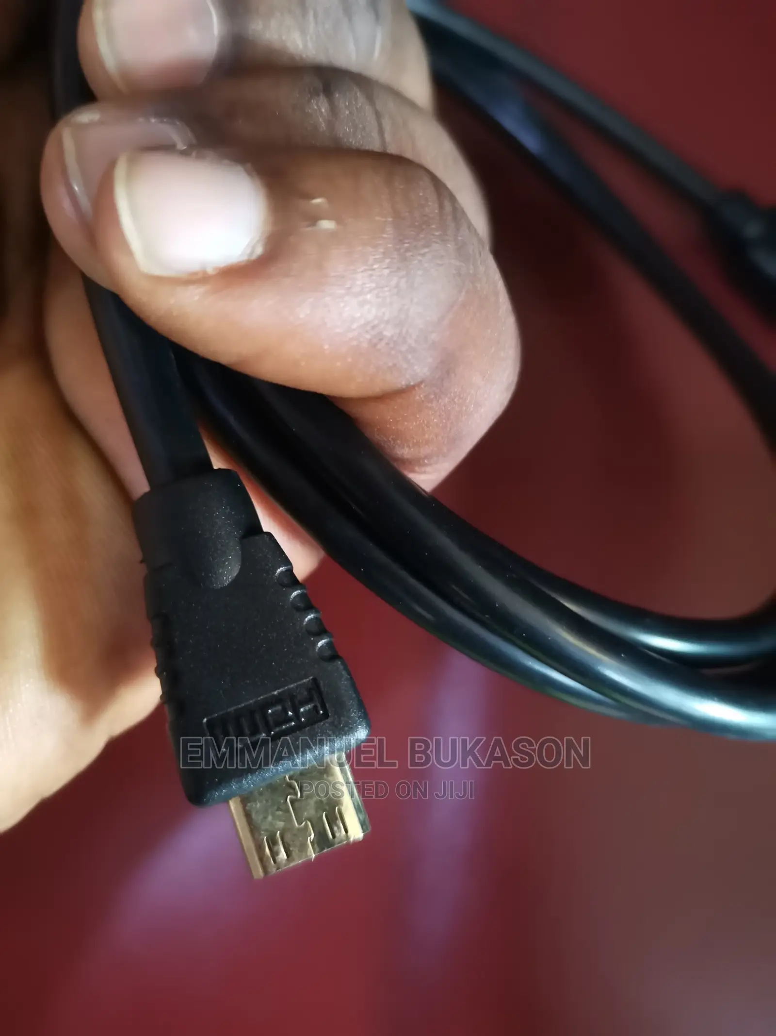 Dislay Port to VGA Converter
