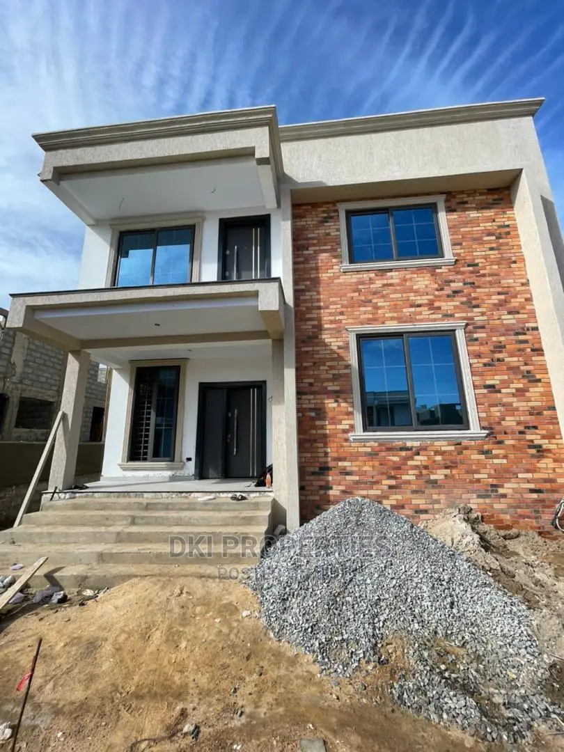 4bdrm House in Dki Properties, East Legon for Sale