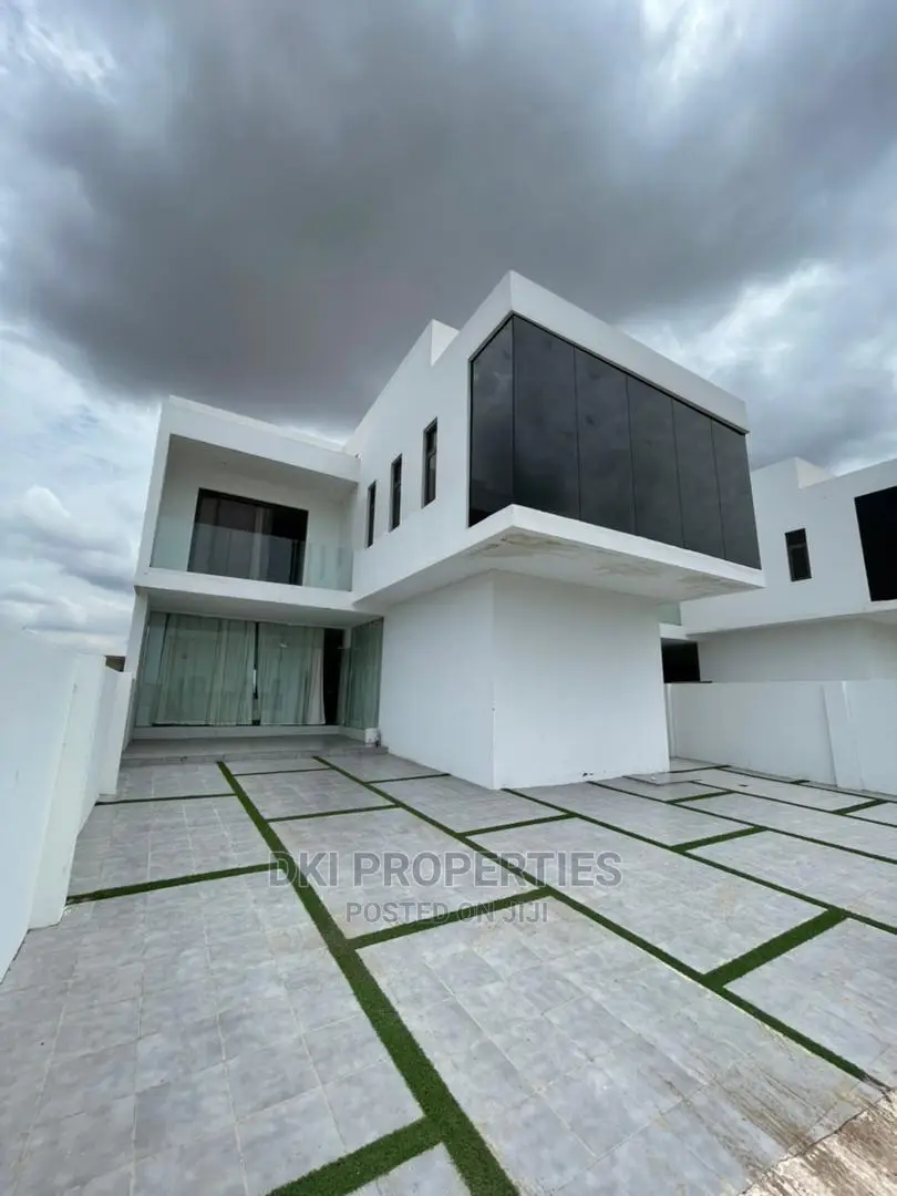 4bdrm House in Dki Properties, Adjiriganor for Sale