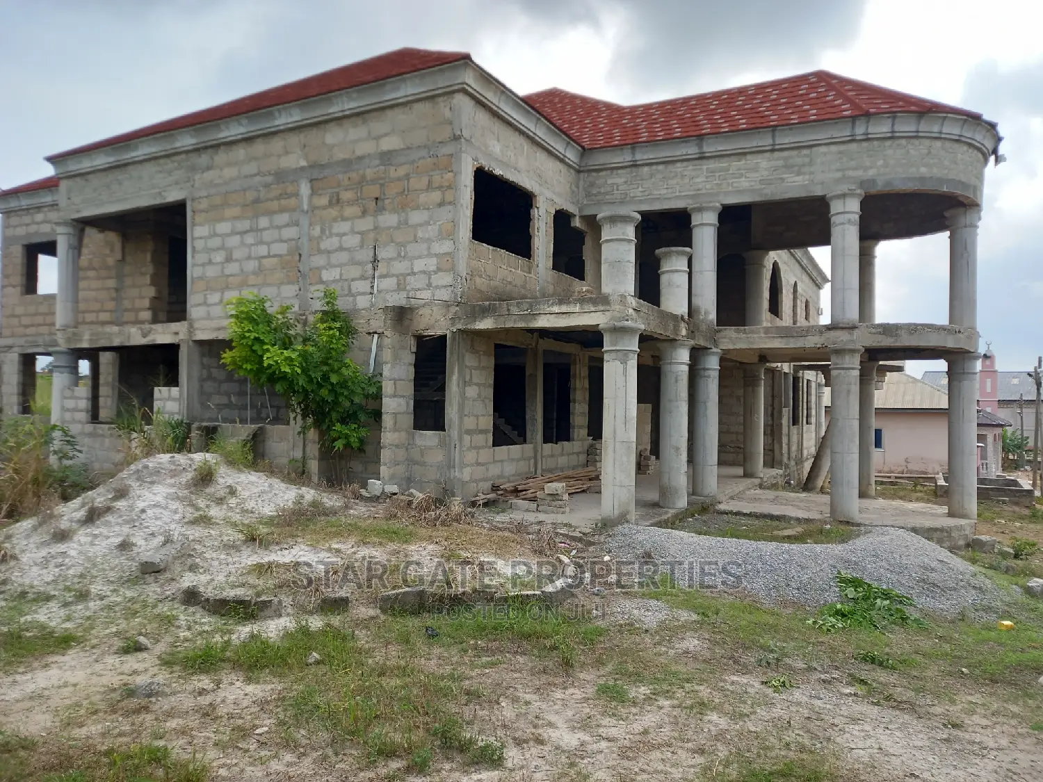 8bdrm Mansion in Star Gate, Kumasi Metropolitan for sale