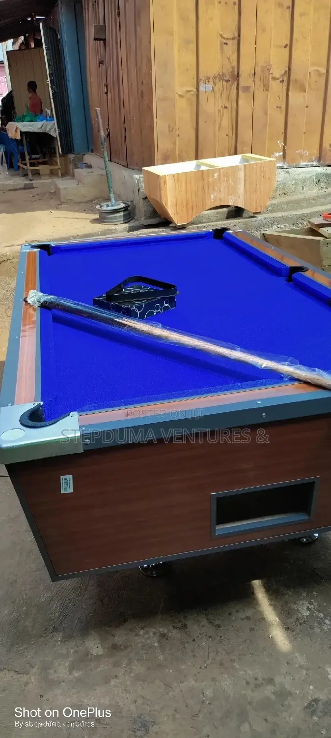 Merchanised Token Coins Operating Snooker Machine
