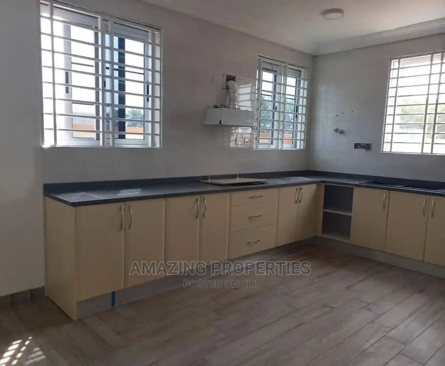 4bdrm House in Amazing Properties, Airport Residential Area for Rent