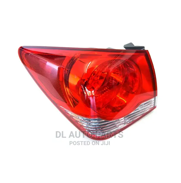 Cruze 2009 Tail Light