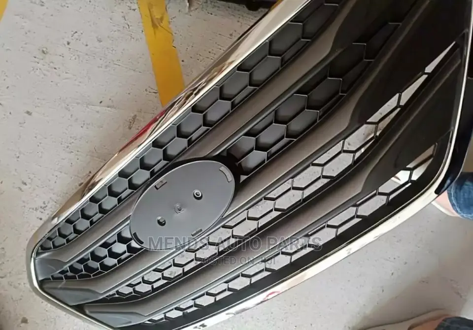 Hyundai Tucson 2014 Front Grill
