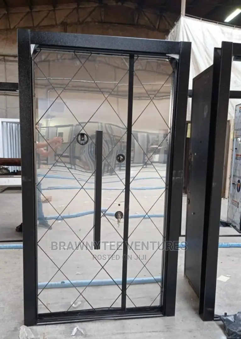 One N Half Mirror Door