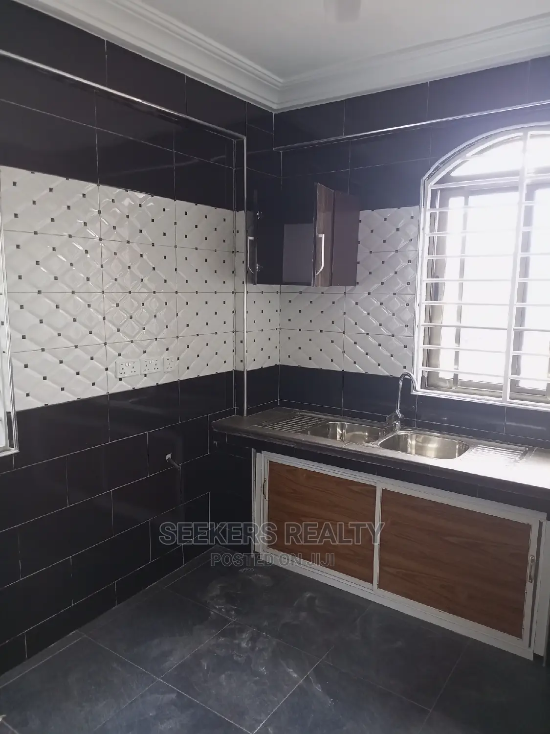 3bdrm Apartment in Seekers Realty, East Legon for rent
