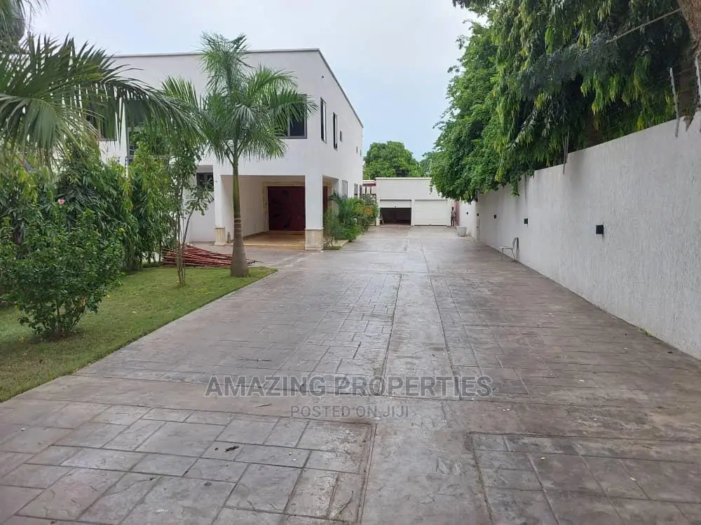 Furnished 5bdrm House in Cantonment, Cantonments for Rent