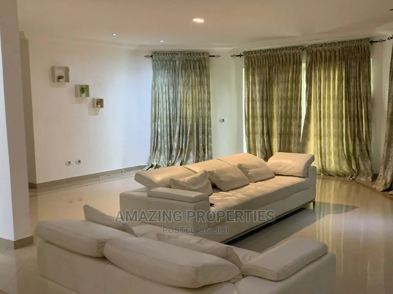 5bdrm House in For Sale 5 Bed House, East Legon for sale