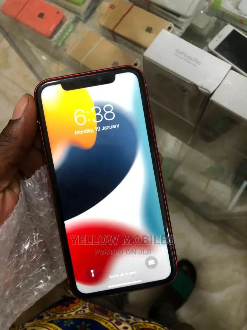 Apple iPhone 11 64 GB Black