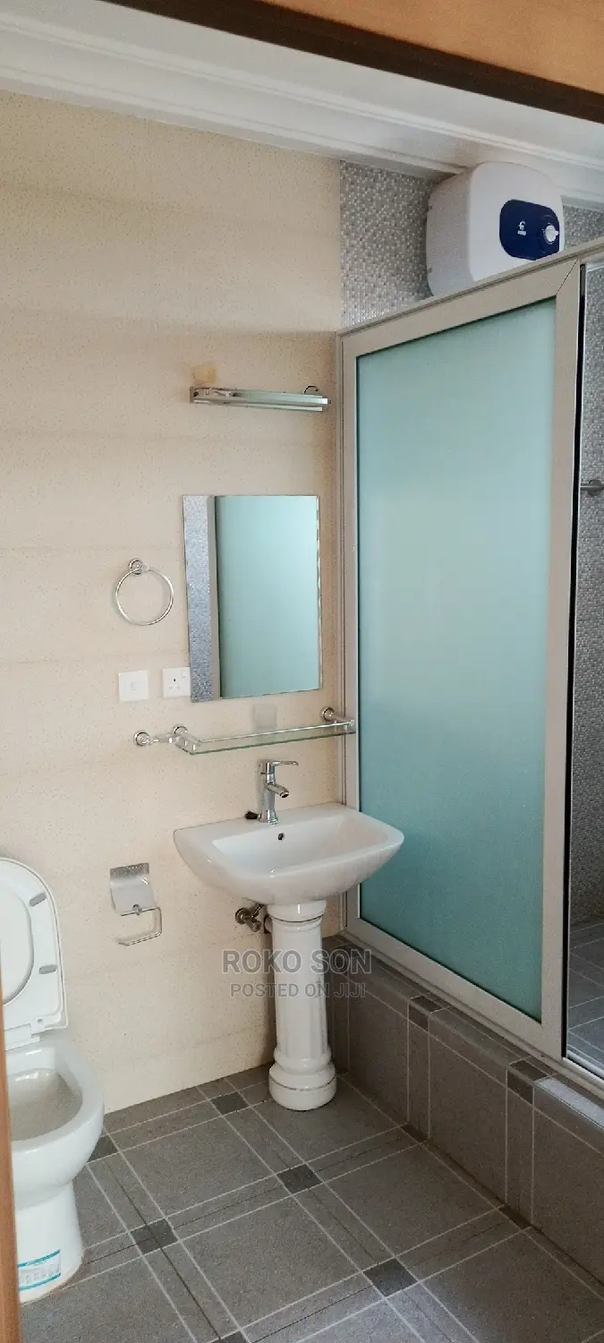 2bdrm Apartment in Dr Roko, Awoshie for rent