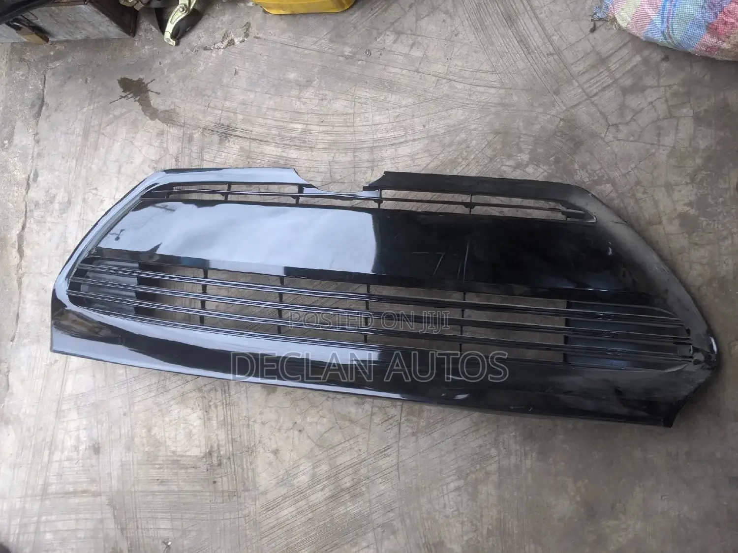 Corolla 2017 Bumper Grille