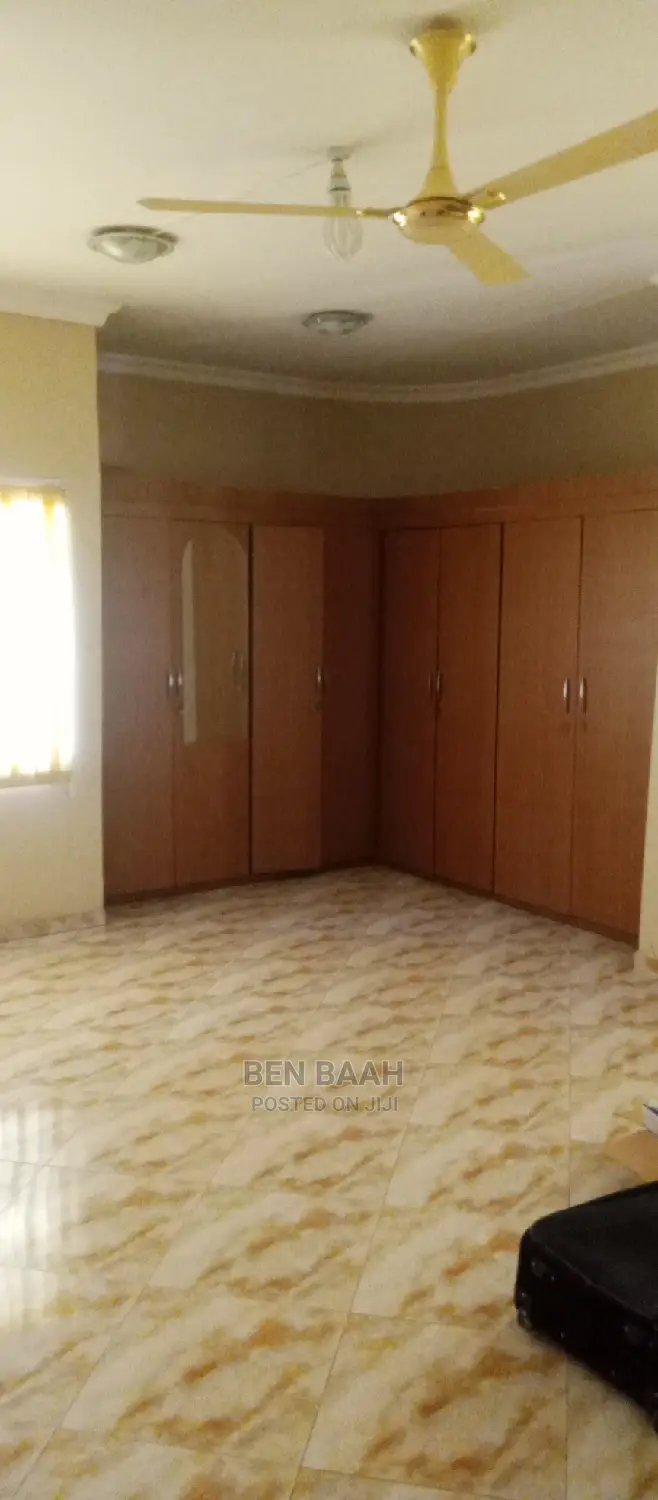 5bdrm House in Ben Properties, Post Office Area for rent