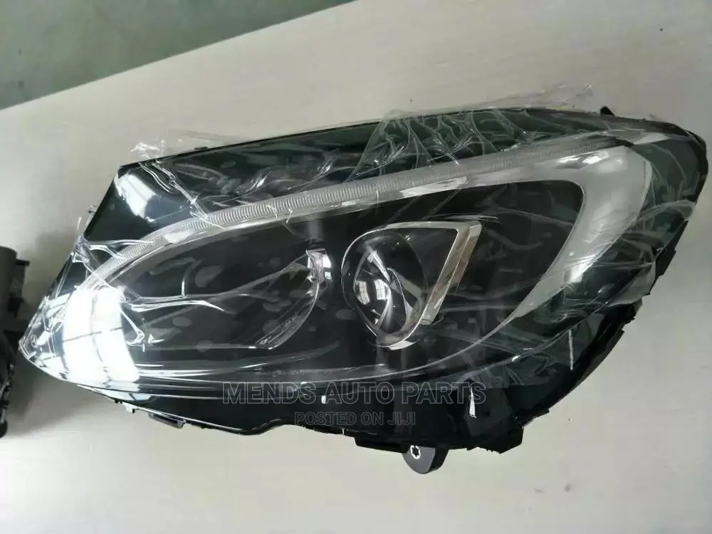 Mercedes’ Benz Headlight LED Complete